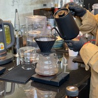 BEANS Coffee Roaster ทองหล่อ