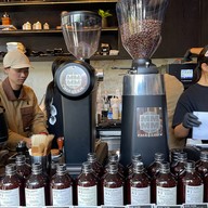 BEANS Coffee Roaster ทองหล่อ