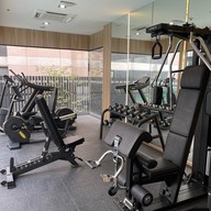 Holiday Inn Express & Suites Bangkok Central Pier