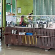 ร้านข้าวแกงปักษ์ใต้ ปั๊ม ปตท. กิ่งแก้ว