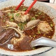 ลิ้ม ต้มเลือดหมู พัทยาเหนือ ลิ้ม lim 林 (ต้มเลือดหมู) (Lim) ลิ้ม พัทยา
