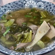 ลิ้ม ต้มเลือดหมู พัทยาเหนือ ลิ้ม lim 林 (ต้มเลือดหมู) (Lim) ลิ้ม พัทยา