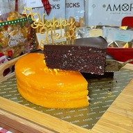 AMOR ทองหล่อ