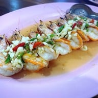 ครัวปลาทู (ทิดอ้วน) บางแสน