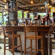 ครัววันสุข Kitchen Bar & Gallery 1