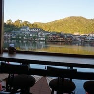 บรรยากาศ ลีไวน์รักไทย อาหารจีนยูนาน