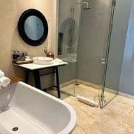 Atta Lakeside Resort Suite