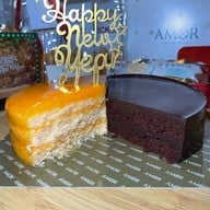 AMOR ทองหล่อ