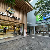 Holiday Inn Express & Suites Bangkok Central Pier