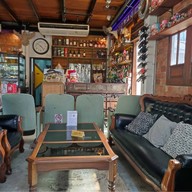 ปลาชุม : Plachum Café & Bistro