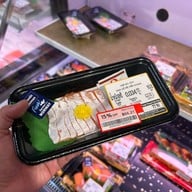 Don Don Donki - Thaniya Silom