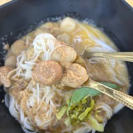 เมนูของร้าน หนมเส้นแม่อำพร เดอะซีซันมอลล์ พหลโยธิน