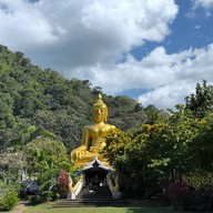 วัดนาคูหา