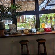 ปลาชุม : Plachum Café & Bistro