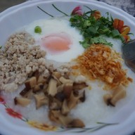 เมนูของร้าน พี่ไลโจ๊กหน้าศาลปาย