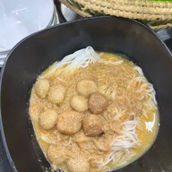 หนมเส้นแม่อำพร เดอะซีซันมอลล์ พหลโยธิน