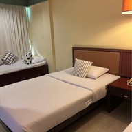 เอกไพลินริเวอร์แคว