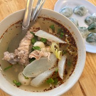 ก๋วยเตี๋ยวปากหม้อบาทเดียว  บางคล้า (ข้างกรมที่ดิน)