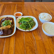 ข้าวต้มนายเจือ หนองสมบูรณ์