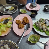 หน้าผา ปลาทอดมัน -