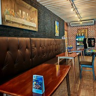 บรรยากาศ Blue Brick Cafe -