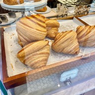 Bijoux de Beurre Echire เอกมัย