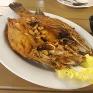 เมนูของร้าน The Sea Pine หาดบ้านกรูดจังหวัดประจวบคีรีขันธ์ บางสะพาน