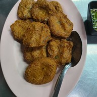 หน้าผา ปลาทอดมัน -