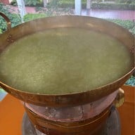 เอกไพลินริเวอร์แคว