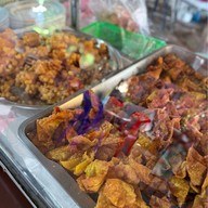 เจ๊นีย์ของทอดลับแล