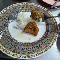 หน้าผา ปลาทอดมัน -