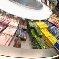 บรรยากาศ Holiland Travel  SuperbrandMall Shanghai