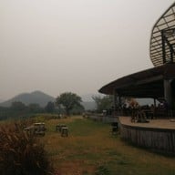 บรรยากาศ บ้านติดดิน บ้านติดดิน