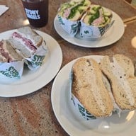 SYDNY BAGELS เจริญกรุง