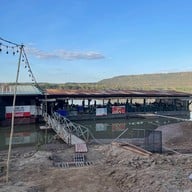 แพอารยา