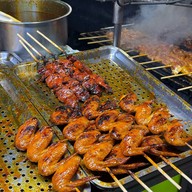 เมนูของร้าน ตาออดไก่ย่าง ถนนคนเดินลพบุรี