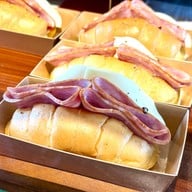 เมนูของร้าน LoafyCo Bakery House The Circle Ratchapruk