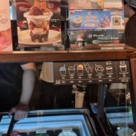 Guss Damn Good เพลินจิต (Ploenchit)