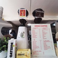 บรรยากาศ เออนี่ น้ำเต้าหู้ พระราม2