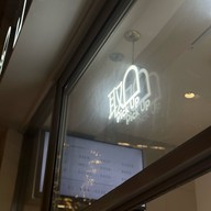 Heytea Shanghai Huaihai Middle Road Yuyangli Shop