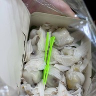 เมนูของร้าน ขนมต้มโคตรมะพร้าวอ่อน เจ้าดังวัดไร่ขิง นครปฐม