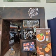 Guss Damn Good เพลินจิต (Ploenchit)