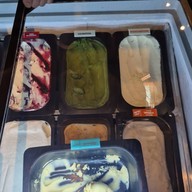 Guss Damn Good เพลินจิต (Ploenchit)