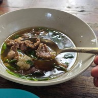 เจ๊ติ๋ม เนื้อต้มบ้านสิงห์