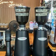 Adoy Coffee ประดิพัทธ์