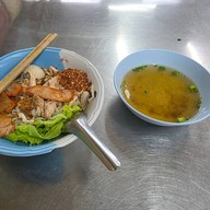 กรหมี่ไก่