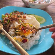 เจ๊ติ๋ม เนื้อต้มบ้านสิงห์