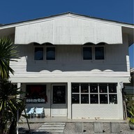 มาตะ คาเฟ่ สตอร์ แอนด์ อาร์ทสเปซ - MATA