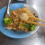 กรหมี่ไก่