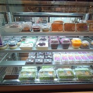 ภูฟ้า จามจุรีสเเควร์